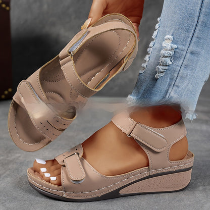 Sandalias de mujer con suela gruesa y cierre de velcro – efecto piel