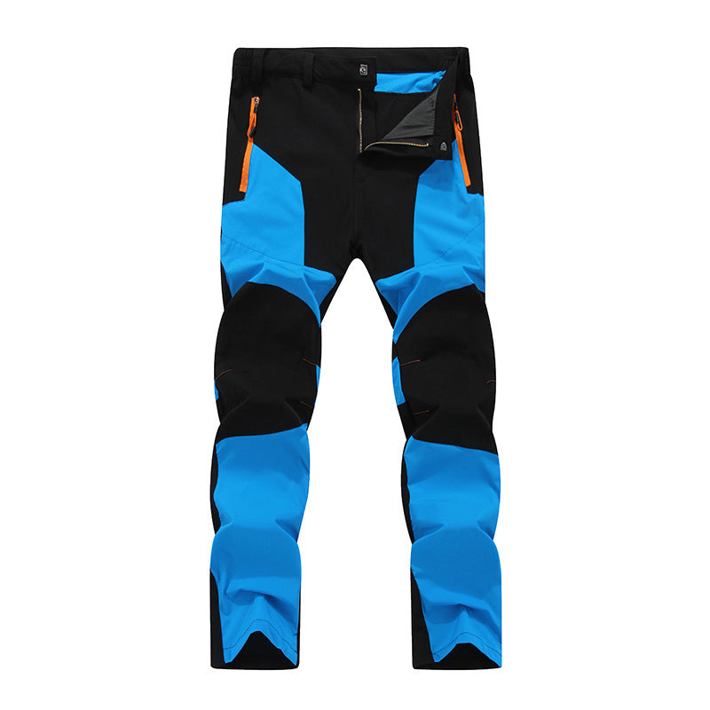 Pantaloni trekking uomo neri e blu, resistenti all'acqua, con tasche arancioni, ideali per escursionismo e attività outdoor.