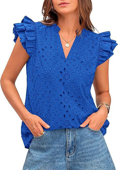 Damebluse med V-hals, Sangallo-broderi og flæseærmer – Elegant til hverdag