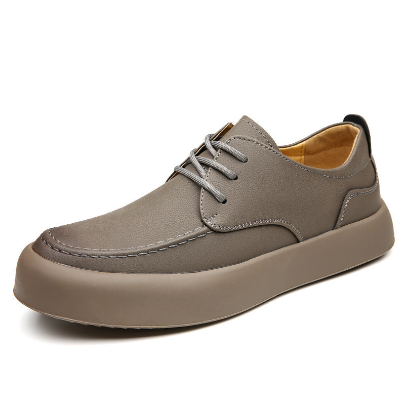 Botas de hombre con efecto de piel y detalles metálicos - estilo vintage