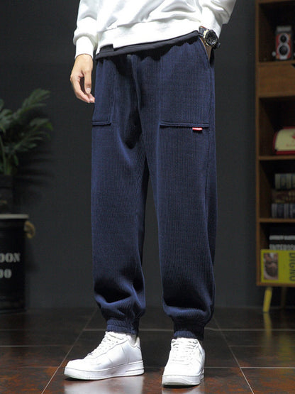 Pantaloni Uomo in Velluto a Coste Slim Fit – Gamba Dritta e Finitura Antipiega