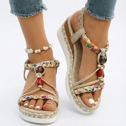 Damesommer-sandaler Slip On med fletremme, platformsål og perler – Sandalestil