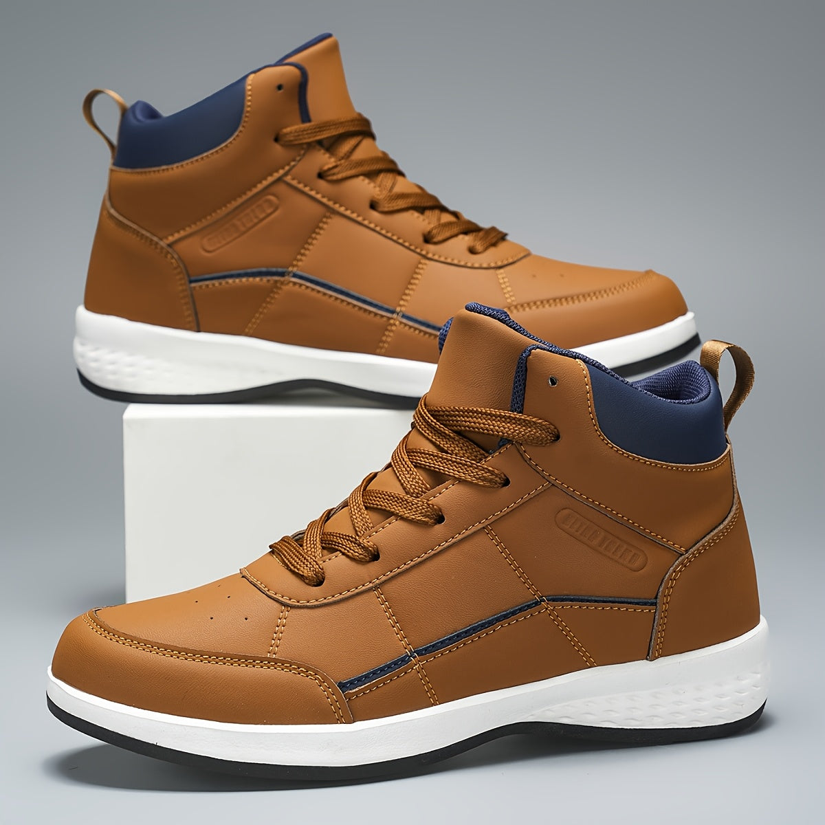 Scarpe Outdoor Uomo Alte per Tutte le Stagioni con Lacci e Suola Antiscivolo – Stile Funzionale