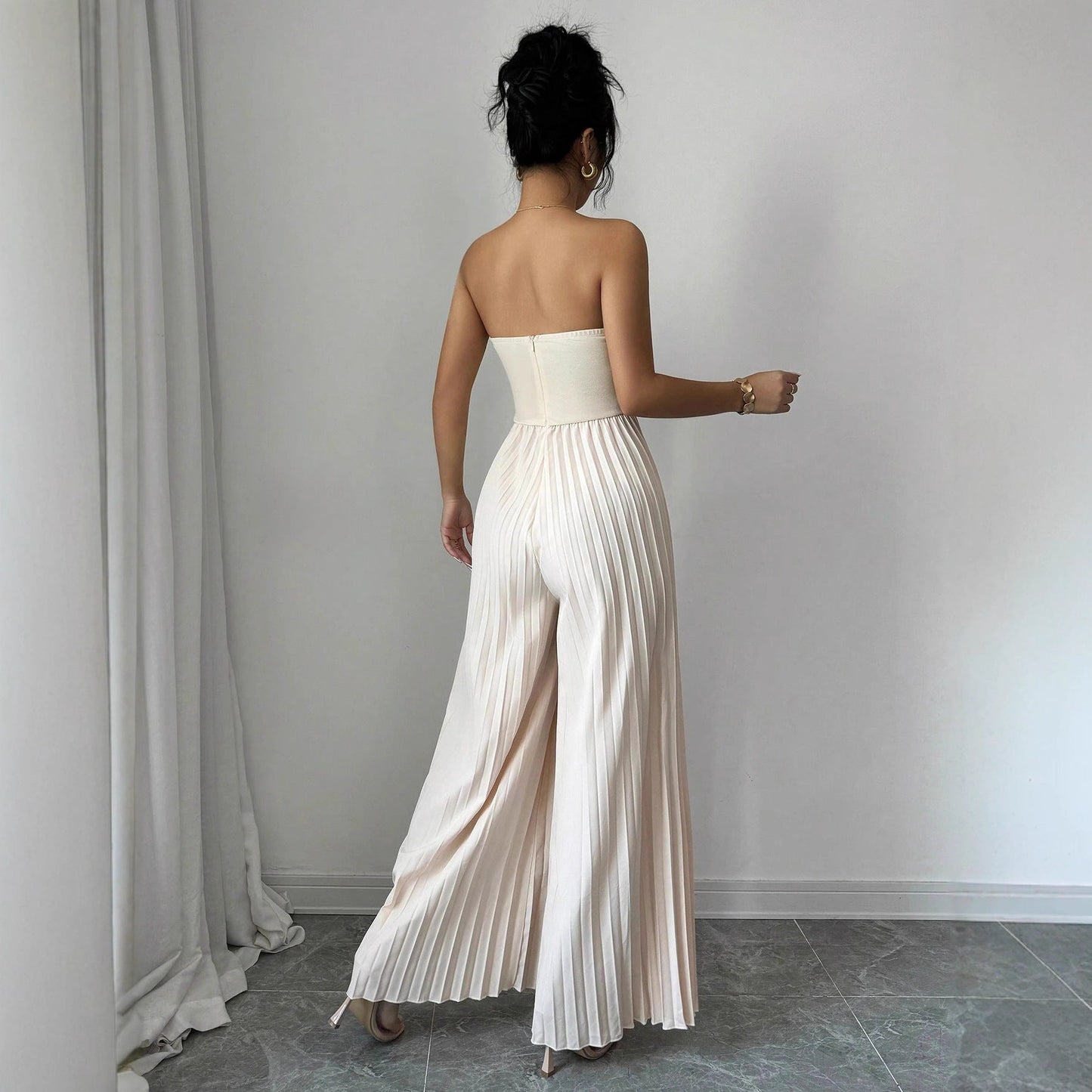Women's Strapless Jumpsuit with a Cinched Waist and Wide-Leg Pants