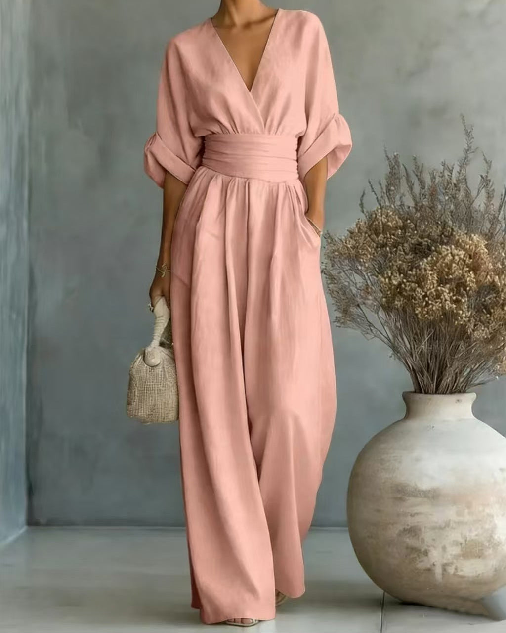 Tuta Donna con Scollo a V, Vita Alta e Vestibilità Slim – Tuta Elegante