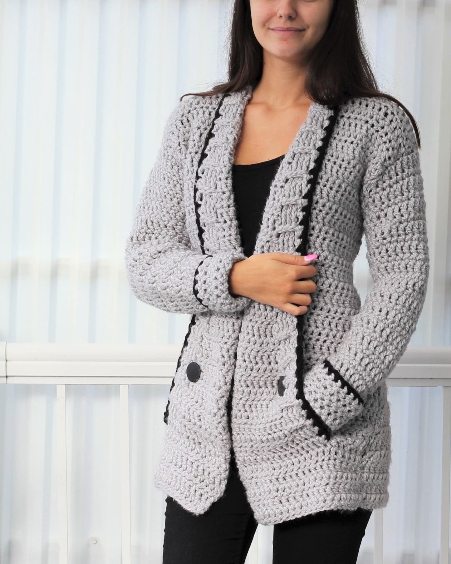 Gilet Donna all’Uncinetto Senza Maniche con Davanti Aperto – Stile Leggero a Strati