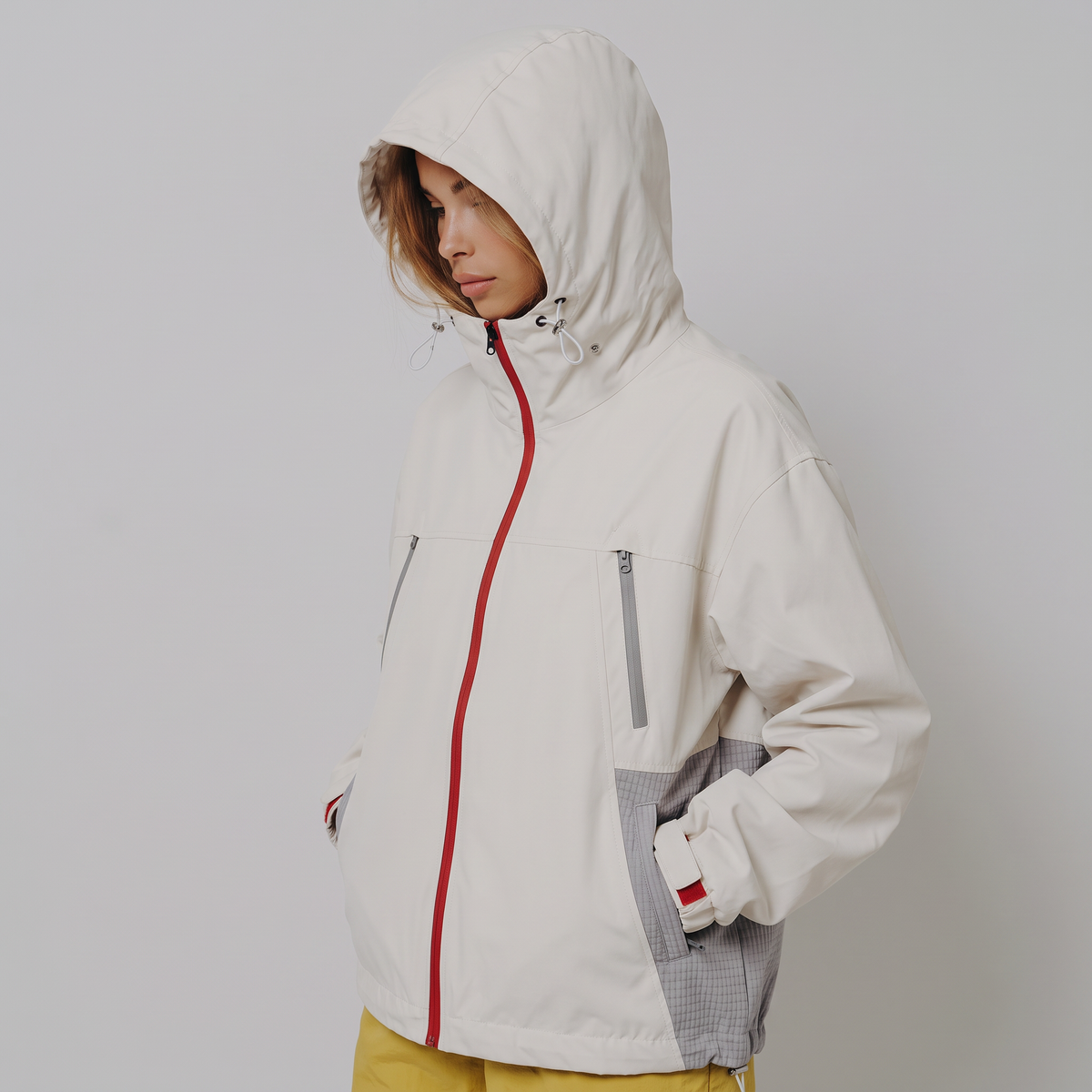 Oversized damejakke med hætte