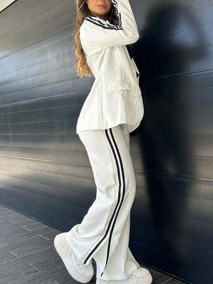 Women's Blazer and Pants Set with Vertical Stripes and Relaxed Fit