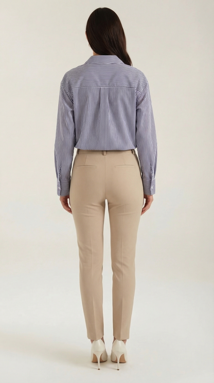 Camicia Da Donna In Popeline A Righe Blu, A Maniche Lunghe E Vestibilità Comoda.