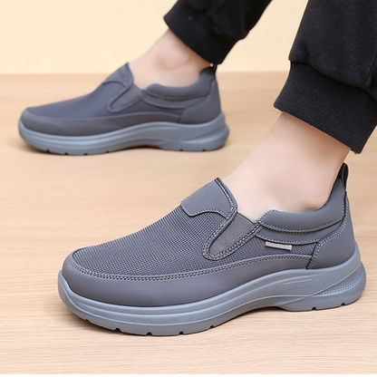 Sneakers da Uomo Slip-On in Mesh Traspirante con Soletta Ammortizzata – Suola in Gomma Antiscivolo