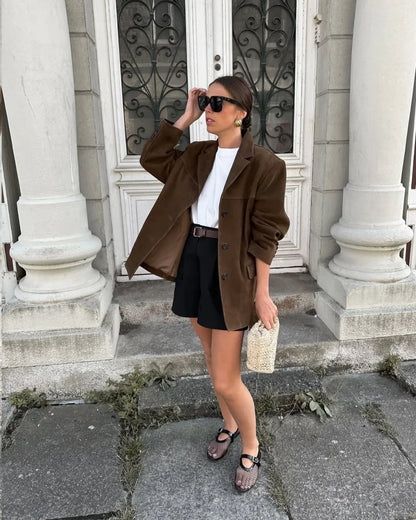 Blazer de mujer para otoño de ante marrón con bolsillos