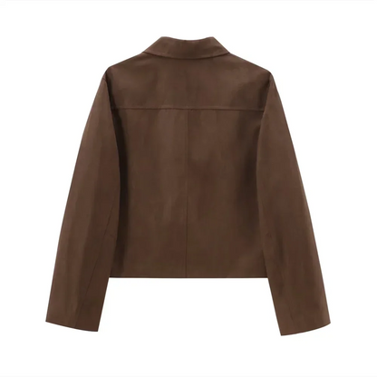 Women's cropped autumn blazer in suede, with a loose fit and long sleeves.