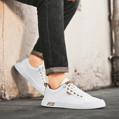 Men's Low Sneakers with Padded Insole and Reinforced Stitching – Lightweight Design